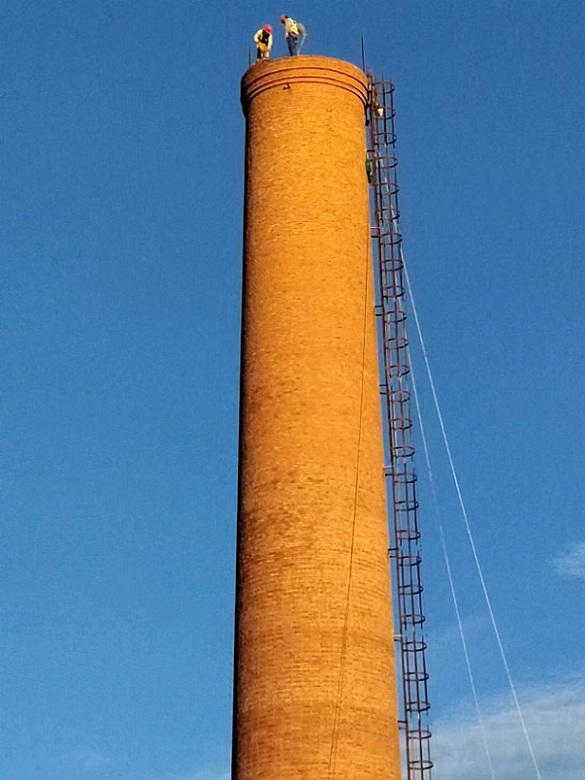 榆林廢棄煙囪拆除:專業(yè)方法深度解析與選擇指南