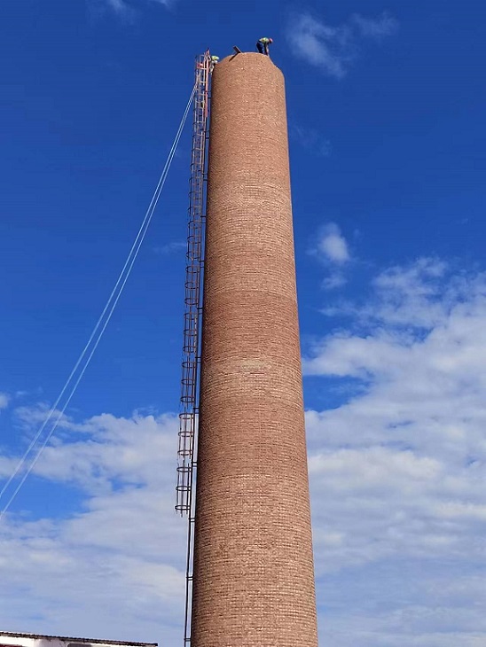 長沙拆除煙囪公司如何安全高效地拆除煙囪？