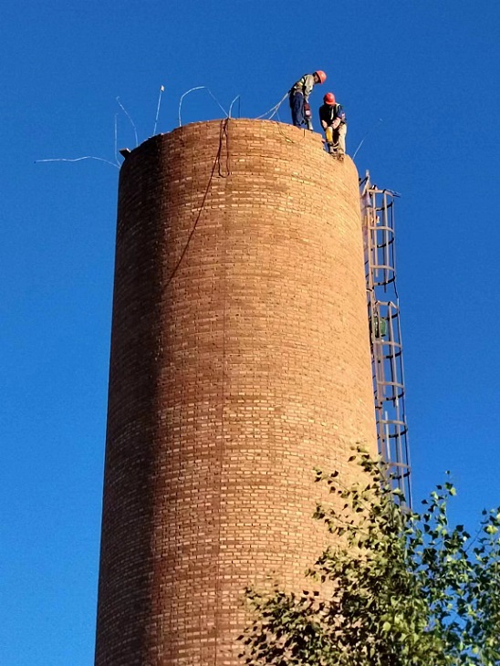 韶關(guān)煙囪拆除公司廢棄煙筒拆除 拆除大煙囪