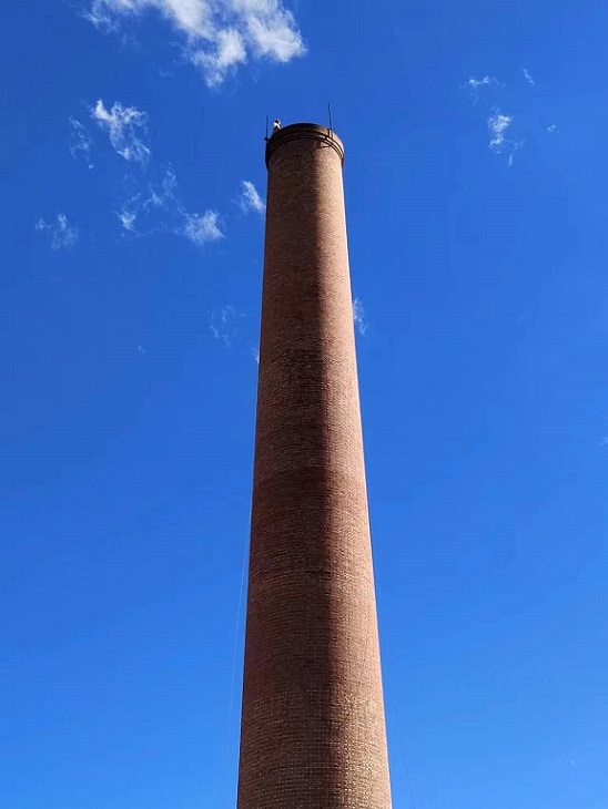 石家莊煙囪拆除公司:技術(shù)精湛,以專業(yè)施工贏得客戶信賴